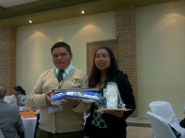 José María Vázquez García y Profra. Edith Peralta Méndez 