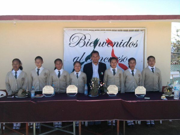 ALUMNAS DE 2º GRADO INTEGRANTES DE LA ESCOLATA.VALENTINA MONTIEL GASPAR, JAQUELINE MARQUEZ, ELIA CUELLAR MONTIEL, DIANA MONTIEL, ESTHER MENESES,AIDA MENESES Y ANILU MONTIEL